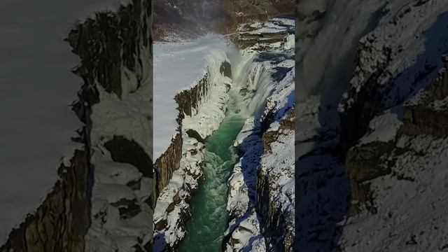 Пролёт над каньоном и водопадом в Исландии: Величие природы с высоты!