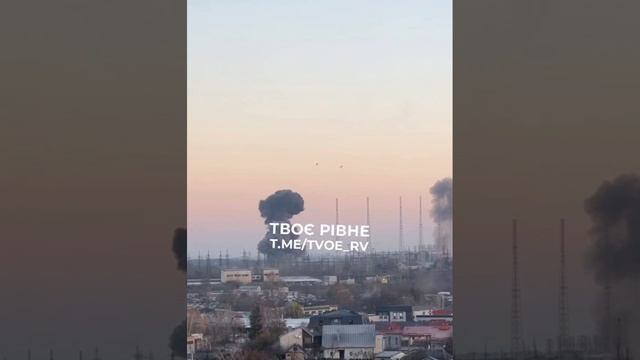Как крылатые ракеты уничтожают Ровенскую ТЭЦ. Зима близко!)