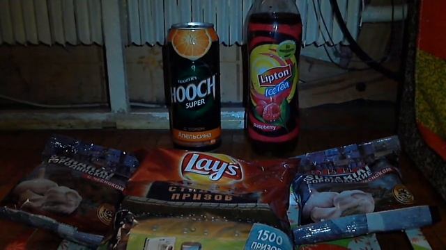 Сухарики BEERka, Чипсы Lay's, Hooch, Чай Lipton Ice tea