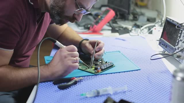 Ремонт телевизора Toshiba 32W2333D #прошивка  #repairing #сезонконтентаRUTUBE