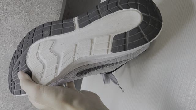 Кроссовки Nike