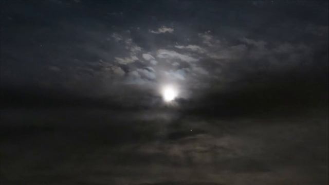 луна за облоками2
