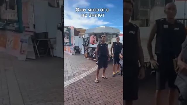 Девочка с сюрпризом