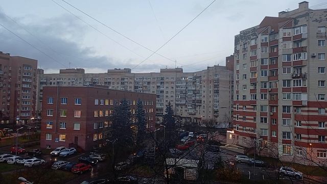 18.11.2024 . Погода Петербург . 16:28 . +3°