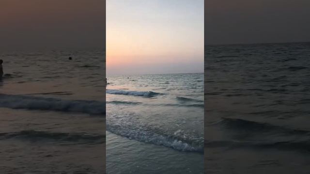 Утро или Закат? Лучший пляж в Арабских Эмиратах - пляж острова Саадият #abudhabi #rixos #shorts