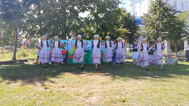 Танец "ВАНЮША" Воскресная школа "Спас на Нерли" 19.08.2020г