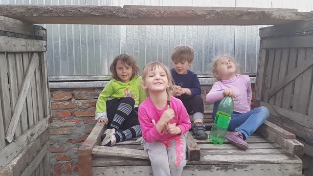 2015 Нам хочется гулять