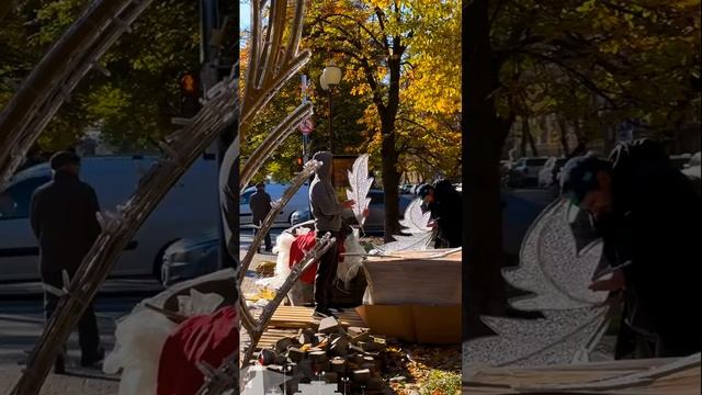 На улице Красной в Краснодаре всё преображается к новогодним праздникам.