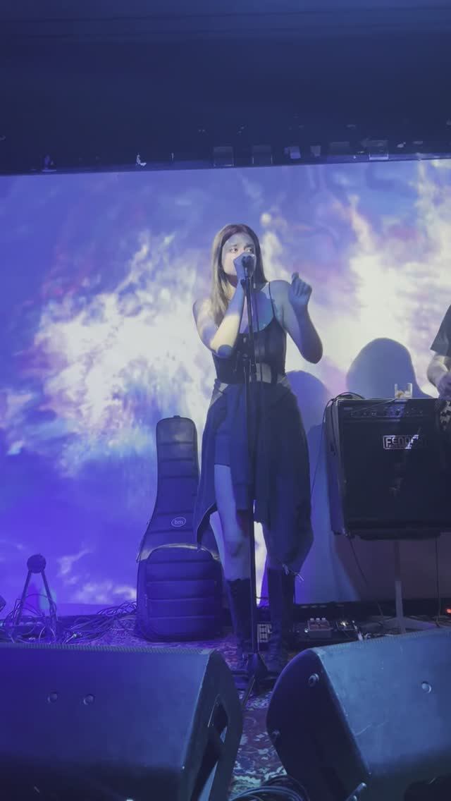Kamilla Robertovna - Лейся песня