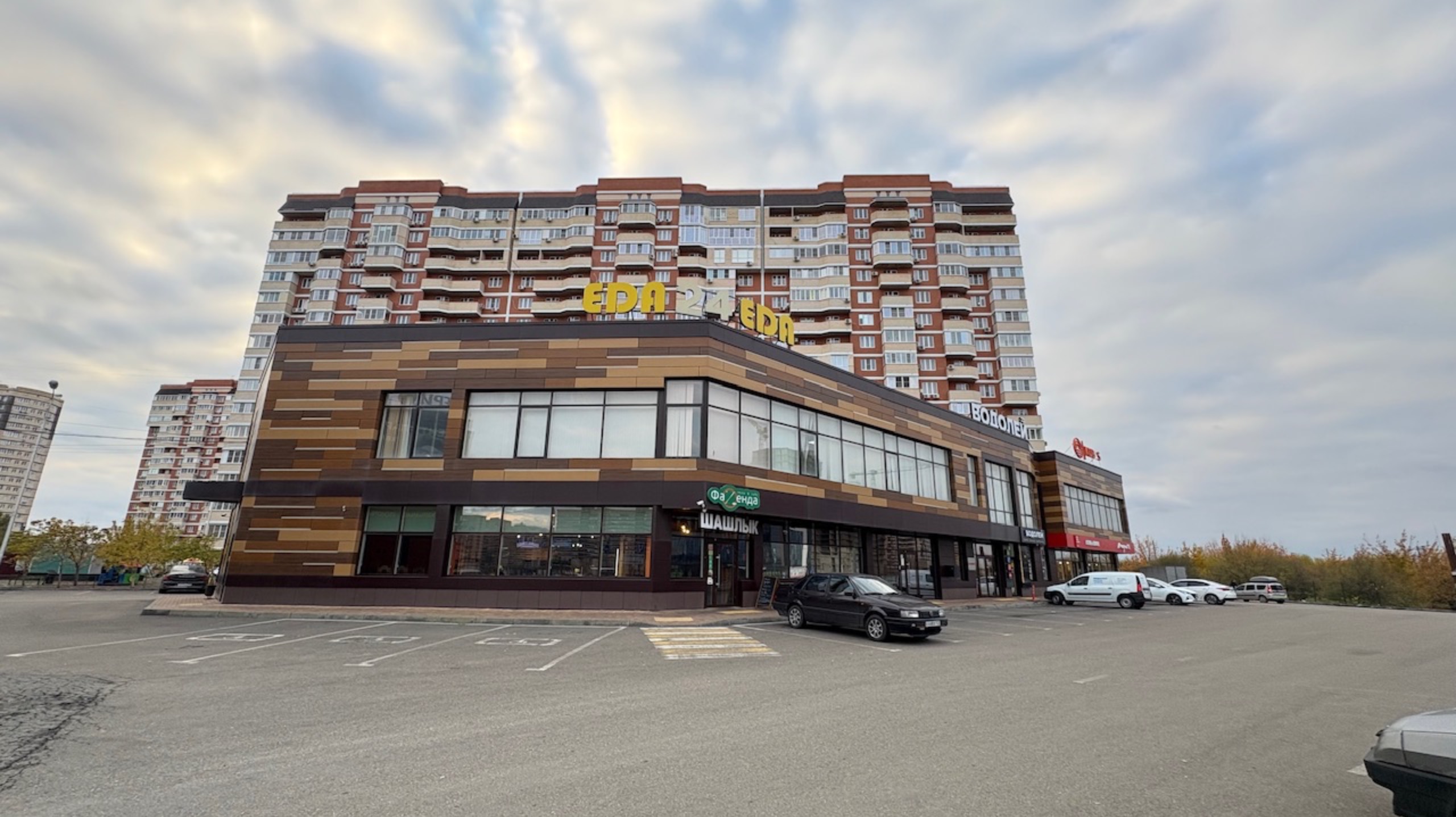 Аренда 646м2 | 1 линия Ул. Московской/Петра Метальникова