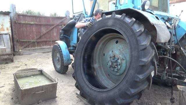 Легко и просто #монтаж_заднего_колеса_мтз.