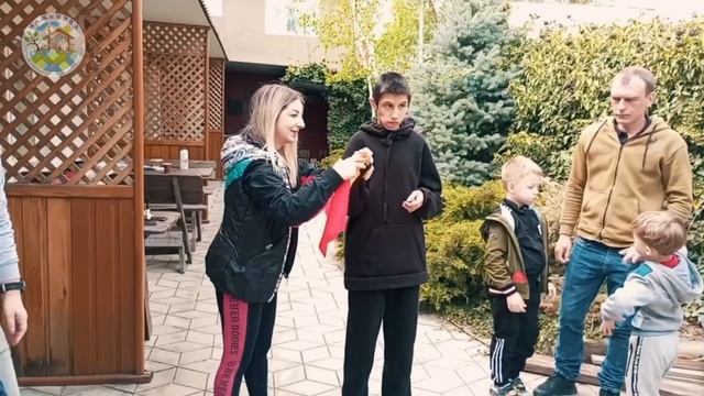 "Выходной с Глашей" - проект для особых детей Мариуполя от АНО "Маженика", апрель 2024 год.