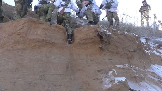 «Нельзя стоять на месте, оборачиваться назад и думать: вернуться или нет. Необходимо идти в перед и