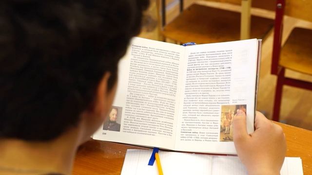 «ВСЕ СВОИ»: школьник из Барнаула отправляет аптечные наборы для бойцов СВО (Бийское телевидение)