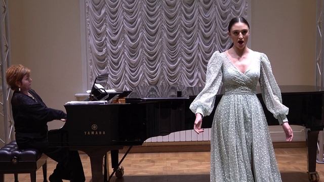 Даниэль Вольф "Ирис" - исп. Ева Хэрунц