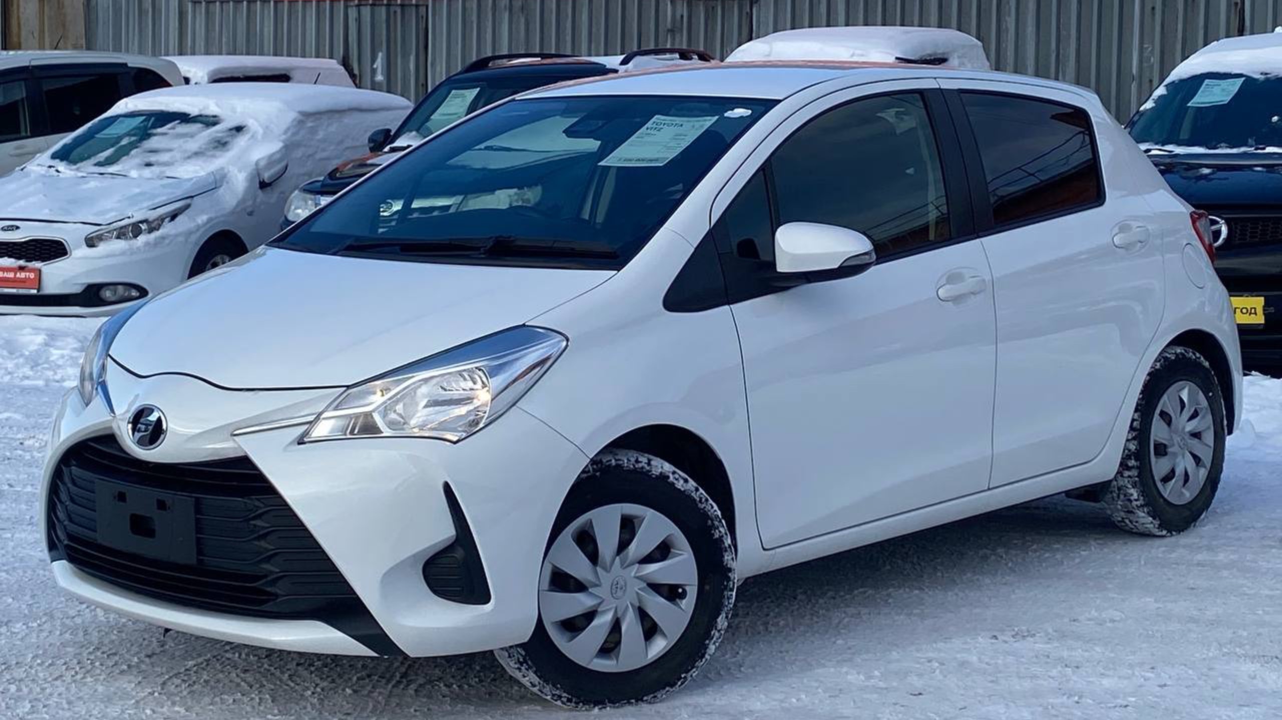 TOYOTA VITZ 1.0 AT 2018