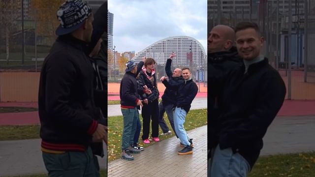 Танцоры
