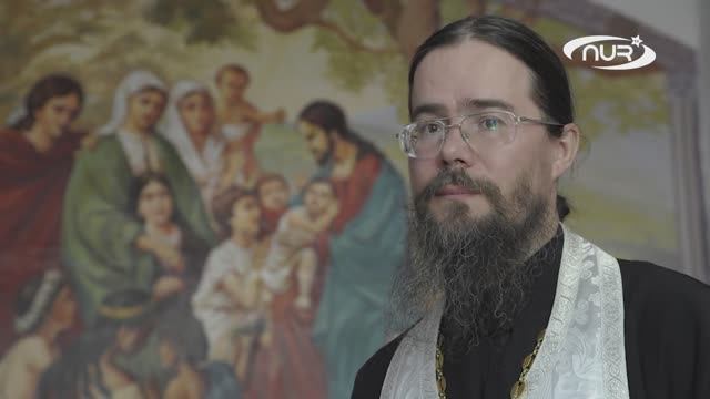 Этот священник не любит ислам, но читает Коран!