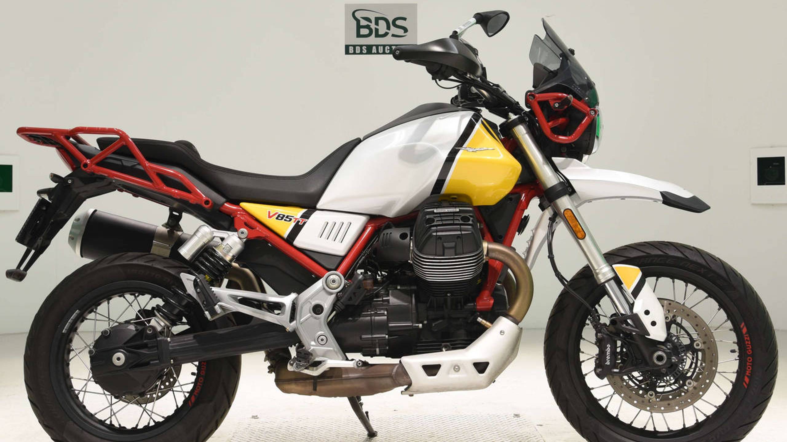 Moto Guzzi V85TT - ZGUKWA002KM001558