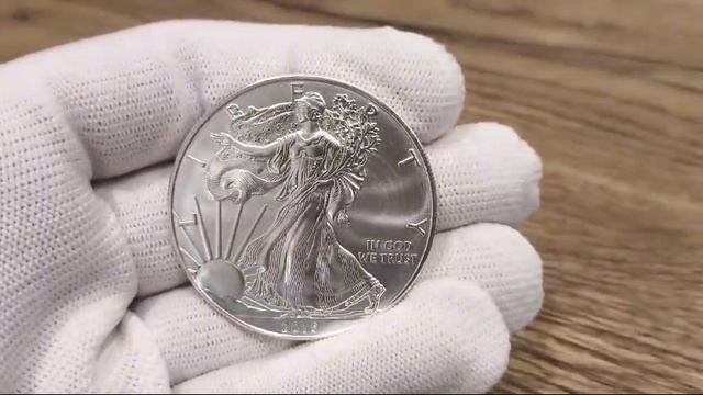 1доллар США "Шагающая свобода"