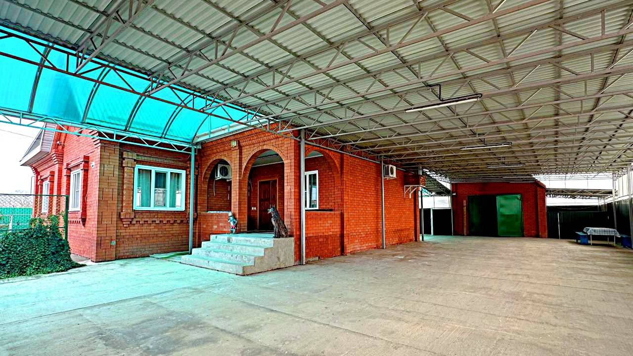 Шикарный приусадебный дом 140 кв.м. на 22 сотках в райском уголке Краснодарского края.