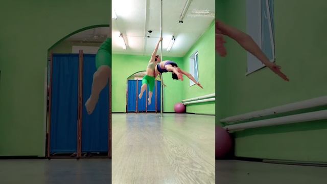 Pole Dance Duo 2022