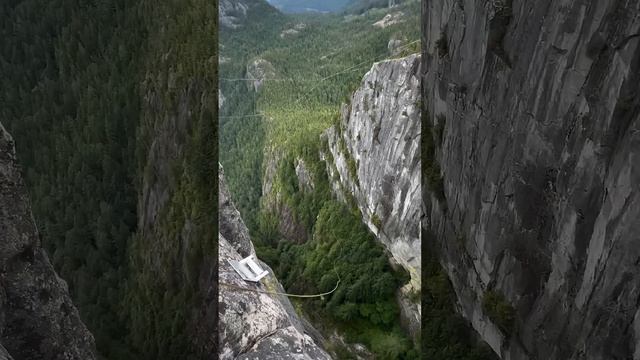 прыжок с тарзанки