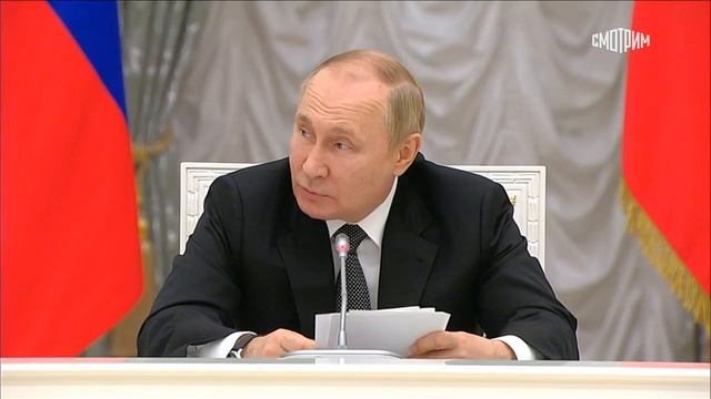 Владимир Путин объявил индексацию пенсий и ПМ на 10% с 1 июня 2022 года