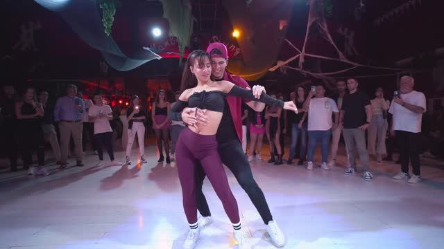 ️Elwin Y Gaby️ VANIDAD Pinto Picasso Mambo Swing Latin Bachata 2024