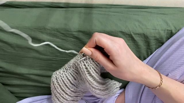 Манишка уголок из английской резинки снизу вверх. AnnKnit