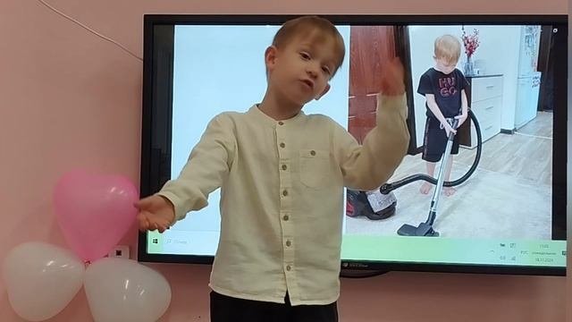 Степанов Марк стихотворение "Если был бы я девчонкой".mp4