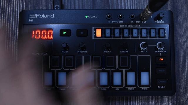 The Roland J-6 CHORD SYNTH complete deep dive guide tutorial