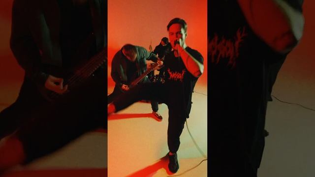 Нас не спасти! Royals x BLACK SCUM - Оковы Хэштеги ютюб
#music #metalcore #rock #metal #Музыка #рок