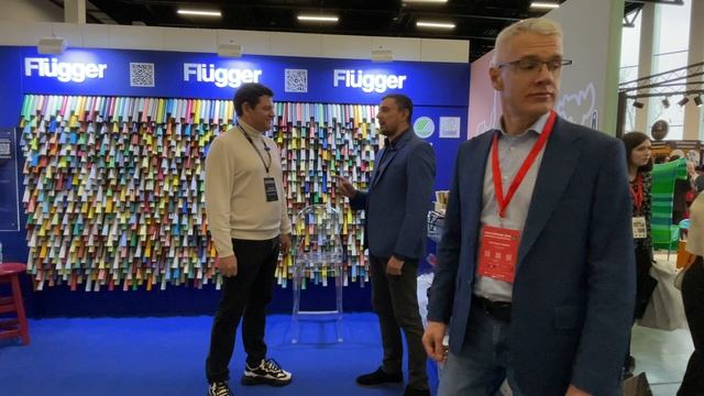 Интервью с Алексеем Леонтьевским-основателем "Российских дней дизайна". Репортаж с выставки
