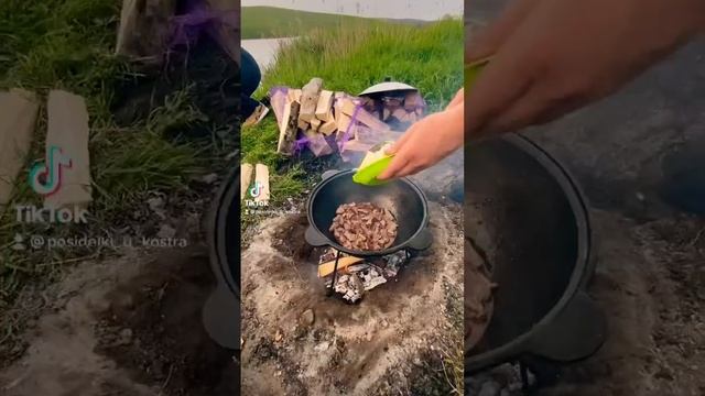 рыбалка,плов) #campingcooking #cooking #вкусно #готовканаприроде #fishing #camping #готовка #плов