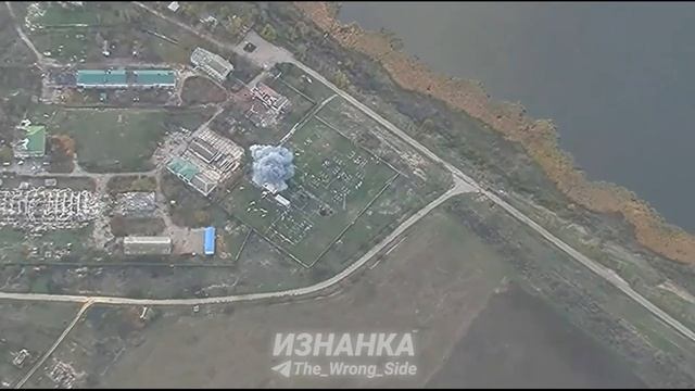 ВКС. РФ  уничтожает сразу две цели в одном месте.