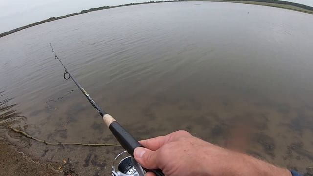 Жор окуня, рыбалка на поппер,спиннинг,вода "кипит", засолка окуня   16.08.2023 г.