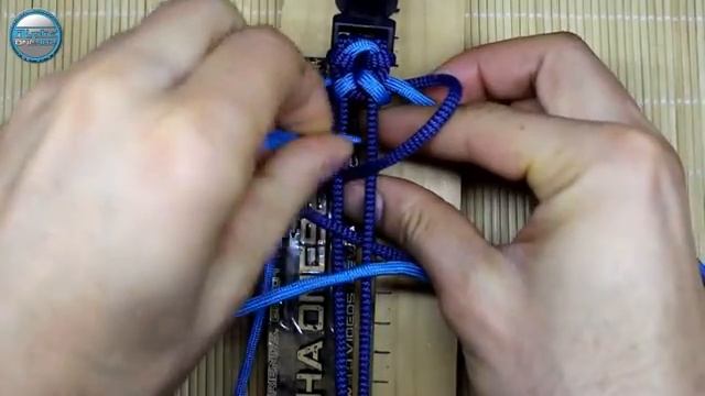 How to Make a Paracord Bracelet The Modified Turbine Blades Tutorial(360P)