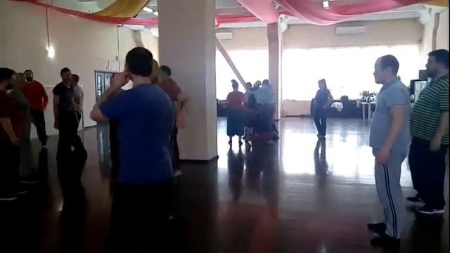 Ясный пляс.  Марионетки.
