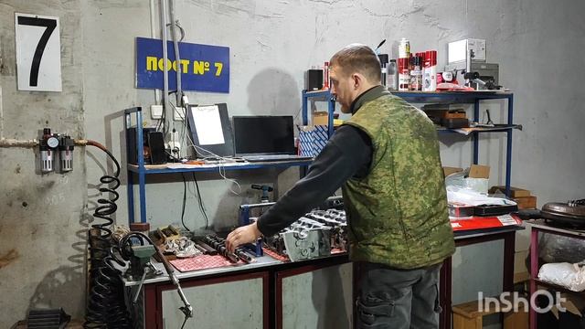 Продолжаем работать с головками блока. Сборка, проверка распредвалов.