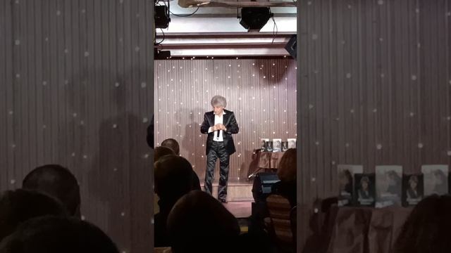 1000415394.mp4Александр Шаганов и Симон Осиашвили. ."АТАС"в "ЗИМНЕМ САДУ". Гнездо глухаря. отрывки