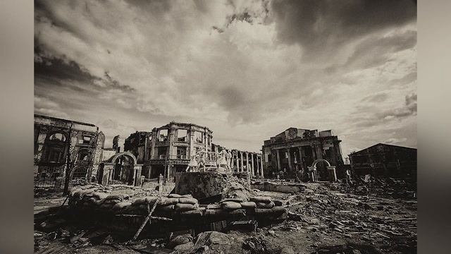 Фильм-рассказ : Город-герой - Сталинградская битва, 1942 год