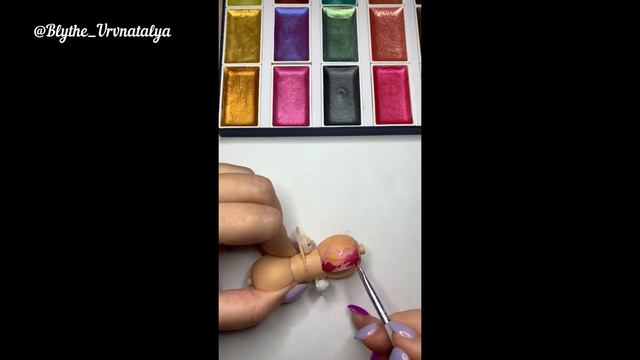 Роспись век  Акварелью для куклы Блайз .Painting eyelids with Watercolors for Blythe doll