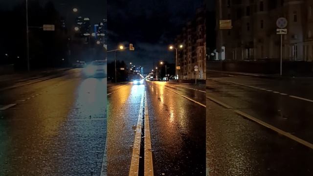 Фонари загорятся, но чуть позже. Москва 31.10.2024 (02:06) (м. Полежаевская) улица Куусинена.