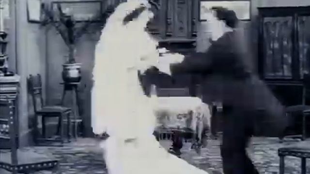 1912. Онезим часовщик.