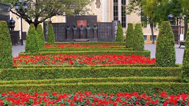 Памятник воинам "1941-1945" в Кисловодске. Стена Памяти в Кисловодске.