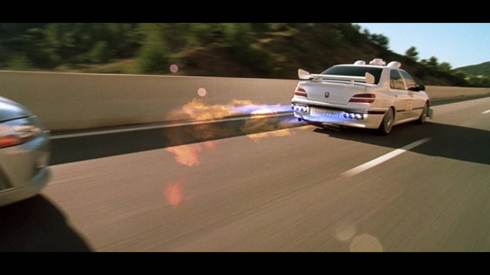 Taxi.3.2003.RUS.BDRip.XviD.AC3.-HQCLUB.Luc.Besson.Фильм.Такси.Люка.Бессона.3.часть.Peugeot.406.Пежо