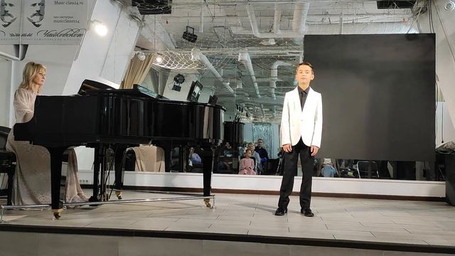 Неаполитанская нар.песня «Санта Лючия». Ивашков Саша 10 лет. Педагог Рудакова ЛБ. Сочи,Мраморный зал
