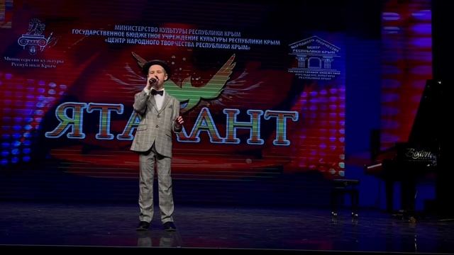 Проверка микрофонов перед конкурсом "ЯТалант" *ФАНАТКА МАМА*