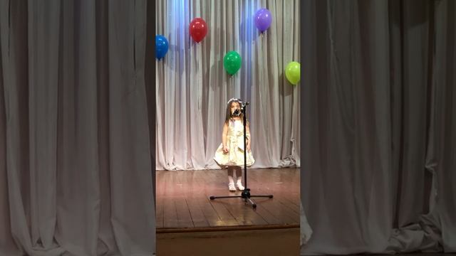 Ивашкова Анна 4 года «Мамочке моей» Педагог Ирина Ильина